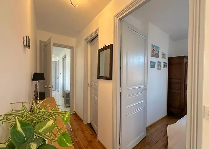 Chopins In The Heart Of Historic District *