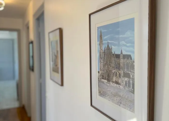 Chopins In The Heart Of Historic District